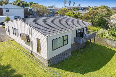 Photo of property in 171b Hibiscus Coast Highway, Red Beach, 0932