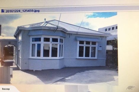 Photo of property in 7 Edge Hill, Mount Victoria, Wellington, 6011