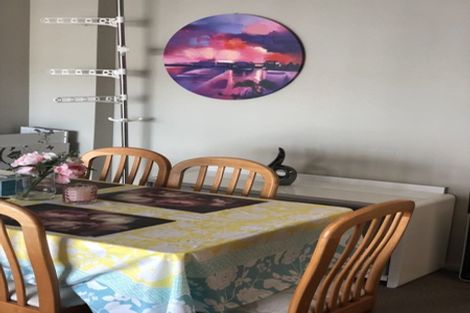 Photo of property in Bellagio Apartments, 9e/39 Taranaki Street, Te Aro, Wellington, 6011