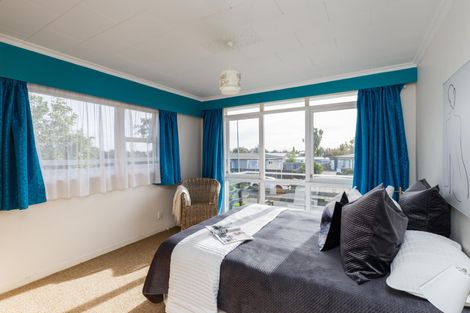 Photo of property in 77 Abraham Crescent, Milson, Palmerston North, 4414