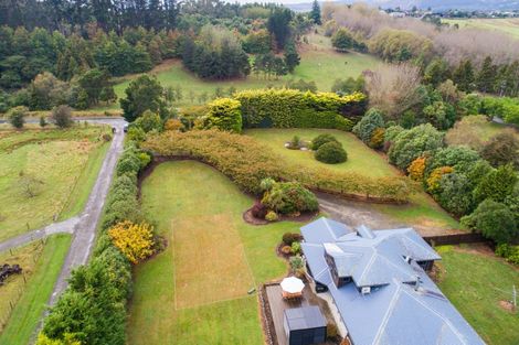 Photo of property in 46 Turitea Road, Fitzherbert, Palmerston North, 4472