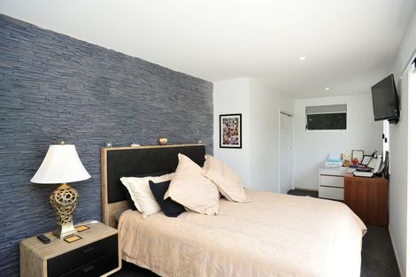 Photo of property in 2 Te Ara Crescent, Diamond Harbour, Lyttelton, 8971