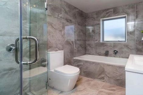 Photo of property in 11 Mettam Drive, Swanson, Auckland, 0614