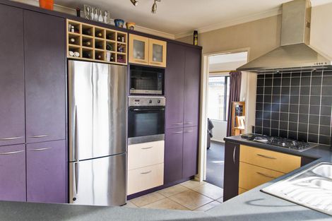 Photo of property in 19 Croftview Road, Wattle Downs, Auckland, 2103