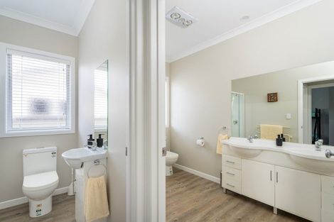 Photo of property in 4 Eyre Street, Whitianga, 3510