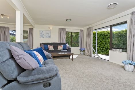 Photo of property in 52a Sunnyside Road, Sunnyvale, Auckland, 0612
