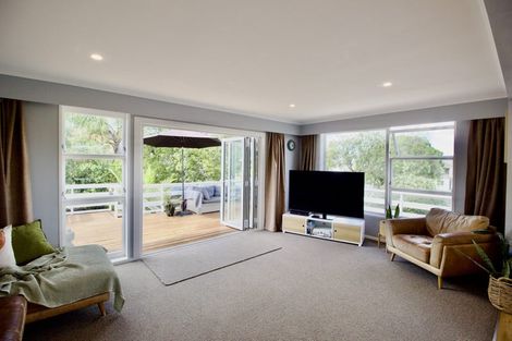 Photo of property in 53 Zealandia Road, Manly, Whangaparaoa, 0930