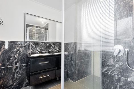 Photo of property in 2/72 Palmers Road, Clendon Park, Auckland, 2103