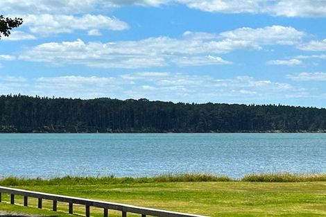 Photo of property in 88 Maunsell Road, Port Waikato, 2695