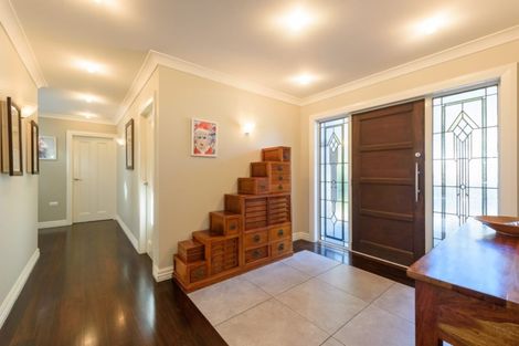 Photo of property in 5 Cheviot Road, Lowry Bay, Lower Hutt, 5013