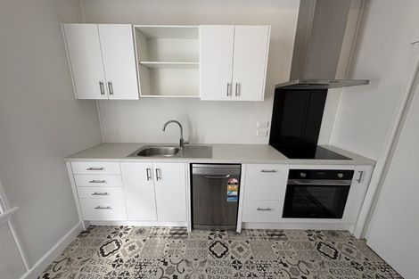 Photo of property in 16a Clifton Terrace, Kelburn, Wellington, 6012