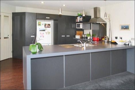 Photo of property in 12 Greenstone Place, Aotea, Porirua, 5024