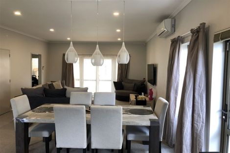 Photo of property in 22 Taiaapure Street, Weymouth, Auckland, 2103