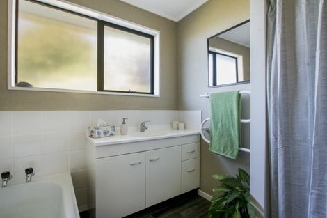 Photo of property in 17 Kea Street, Katikati, 3129