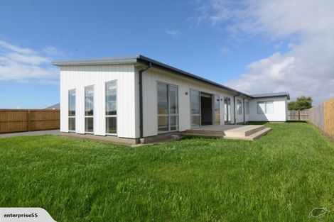 Photo of property in 32 Kingsbridge West, Burwood, Christchurch, 8083