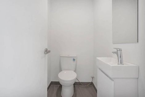 Photo of property in 7 Valour Lane, Papakura, 2110