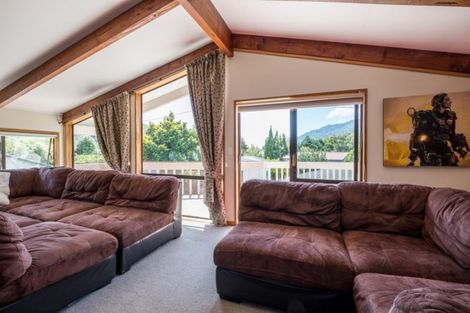 Photo of property in 5 Ranui Street, Waikawa, Picton, 7220