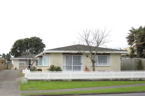 Photo of property in 31 Fitzroy Road, Fitzroy, New Plymouth, 4312