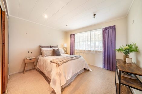 Photo of property in 1/3 Omaha Grove, Totara Park, Upper Hutt, 5018