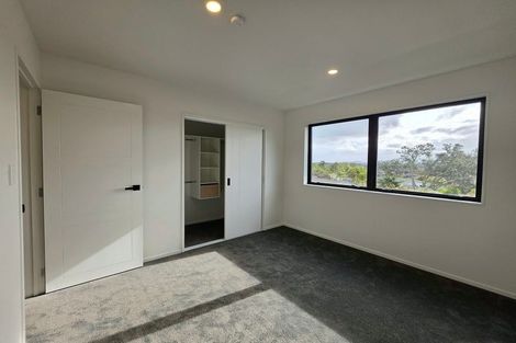Photo of property in 18f Sunnyhill Crescent, Sunnyhills, Auckland, 2010