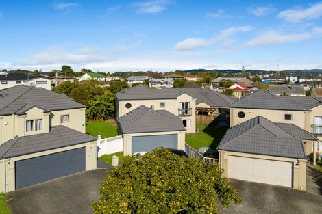 Photo of property in 26 Terracotta Drive, Blockhouse Bay, Auckland, 0600