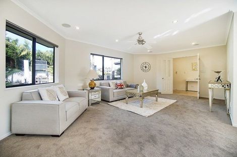 Photo of property in 7 William Gamble Drive, Greenhithe, Auckland, 0632