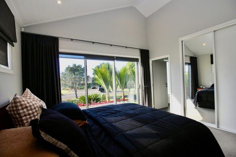 Photo of property in 4 Roseberry Place, Whitianga, 3510