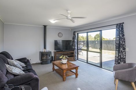 Photo of property in 7 Fytfield Place, Paraparaumu, 5032