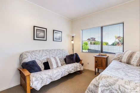 Photo of property in 40 Saint James Street, Richmond Heights, Taupo, 3330