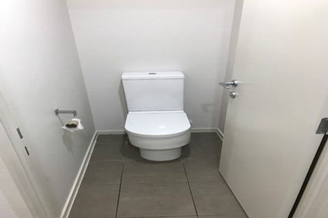 Photo of property in 145 Hutchinsons Road, Bucklands Beach, Auckland, 2014