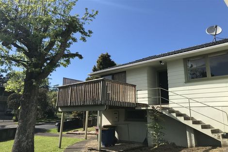 Photo of property in 10 Havelle Avenue, Titirangi, Auckland, 0604