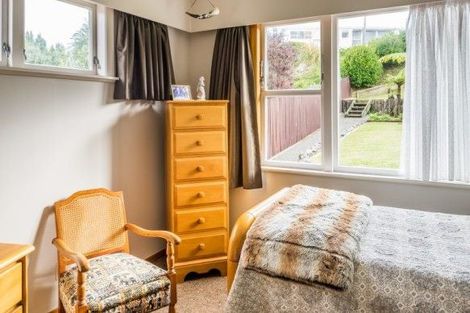 Photo of property in 40 Mana View Road, Paremata, Porirua, 5026