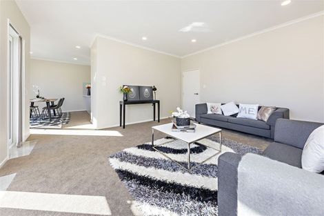 Photo of property in 14 Warbler Crescent, Papakura, 2110