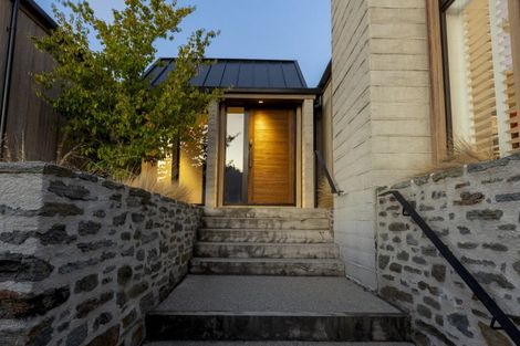 Photo of property in 31 Falconer Rise, Jacks Point, Queenstown, 9371