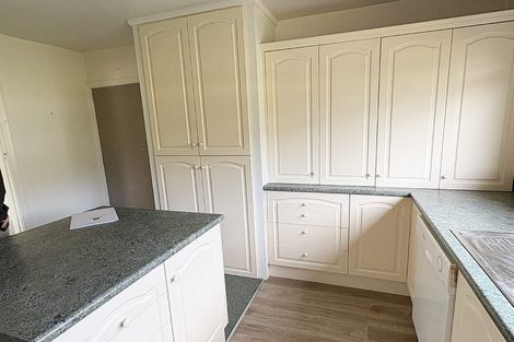 Photo of property in 102 Wairakei Road, Bryndwr, Christchurch, 8052