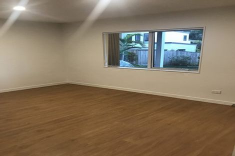 Photo of property in 24 Para Close, Fairview Heights, Auckland, 0632