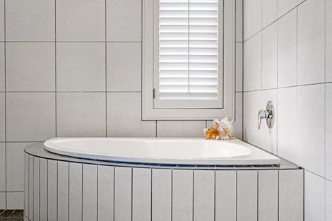 Photo of property in 8a The Rise, Saint Heliers, Auckland, 1071