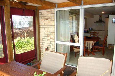 Photo of property in 9 Grey Street, Kawakawa, 0210