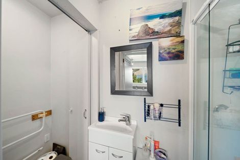 Photo of property in 27 Avalon Crescent, Fernhill, Queenstown, 9300