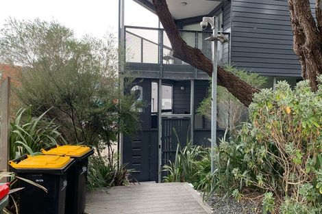 Photo of property in 1/2 Miramar Road North, Miramar, Wellington, 6022