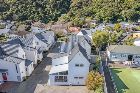 Photo of property in 7/354 Muritai Road, Eastbourne, Lower Hutt, 5013