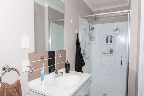 Photo of property in 4 Guinane Street, Dannevirke, 4930