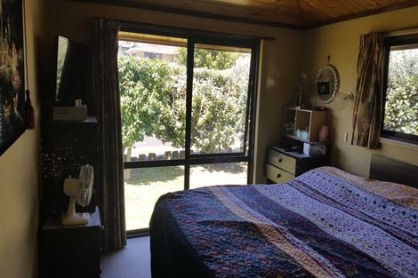 Photo of property in 55 Gilbass Avenue, Hamilton Lake, Hamilton, 3204