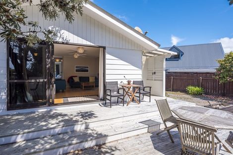 Photo of property in 238 Manly Street, Paraparaumu Beach, Paraparaumu, 5032