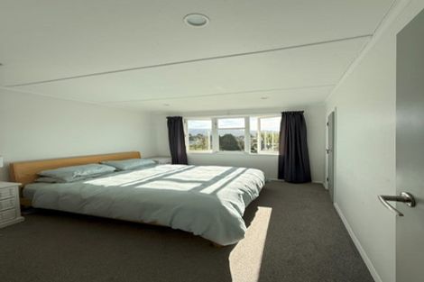 Photo of property in 6 Gloucester Street, Cannons Creek, Porirua, 5024