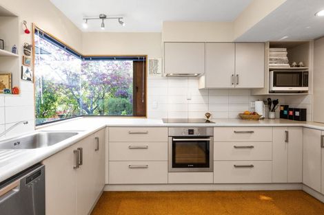 Photo of property in 22 Toop Street, Havelock North, 4130