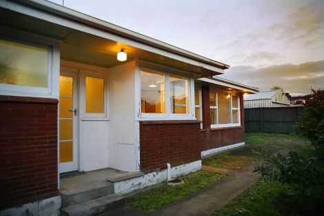 Photo of property in 2/55 Orams Road, Hillpark, Auckland, 2102