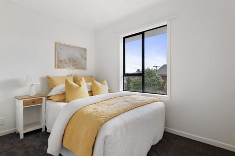 Photo of property in 1/24 Richards Avenue, Forrest Hill, Auckland, 0620