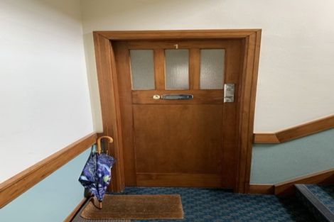 Photo of property in 1/35 Tennyson Street, Dunedin Central, Dunedin, 9016