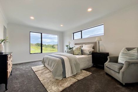 Photo of property in 10 Kotuitui Drive, Wainui, 0992